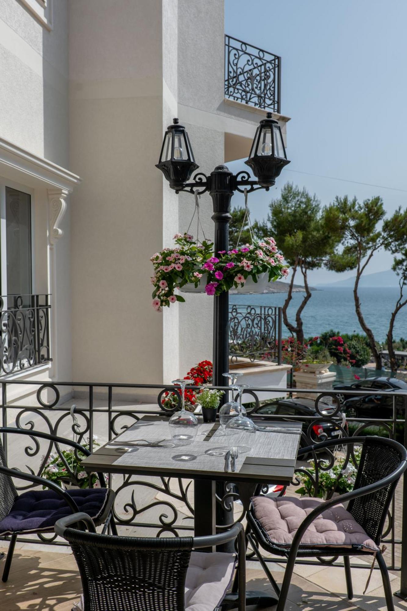 Ami Mar Hotel Sarandë Exteriér fotografie