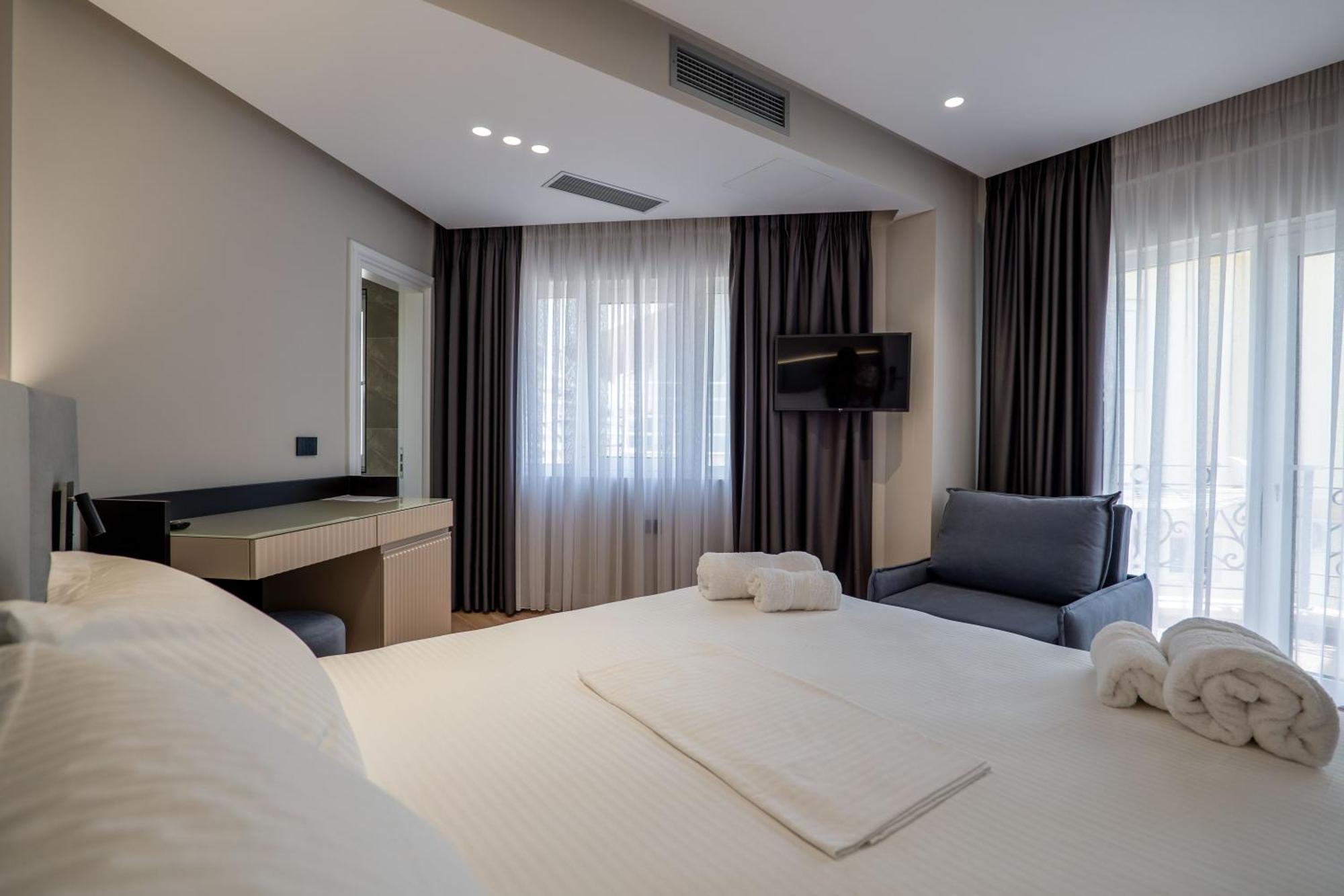 Ami Mar Hotel Sarandë Exteriér fotografie
