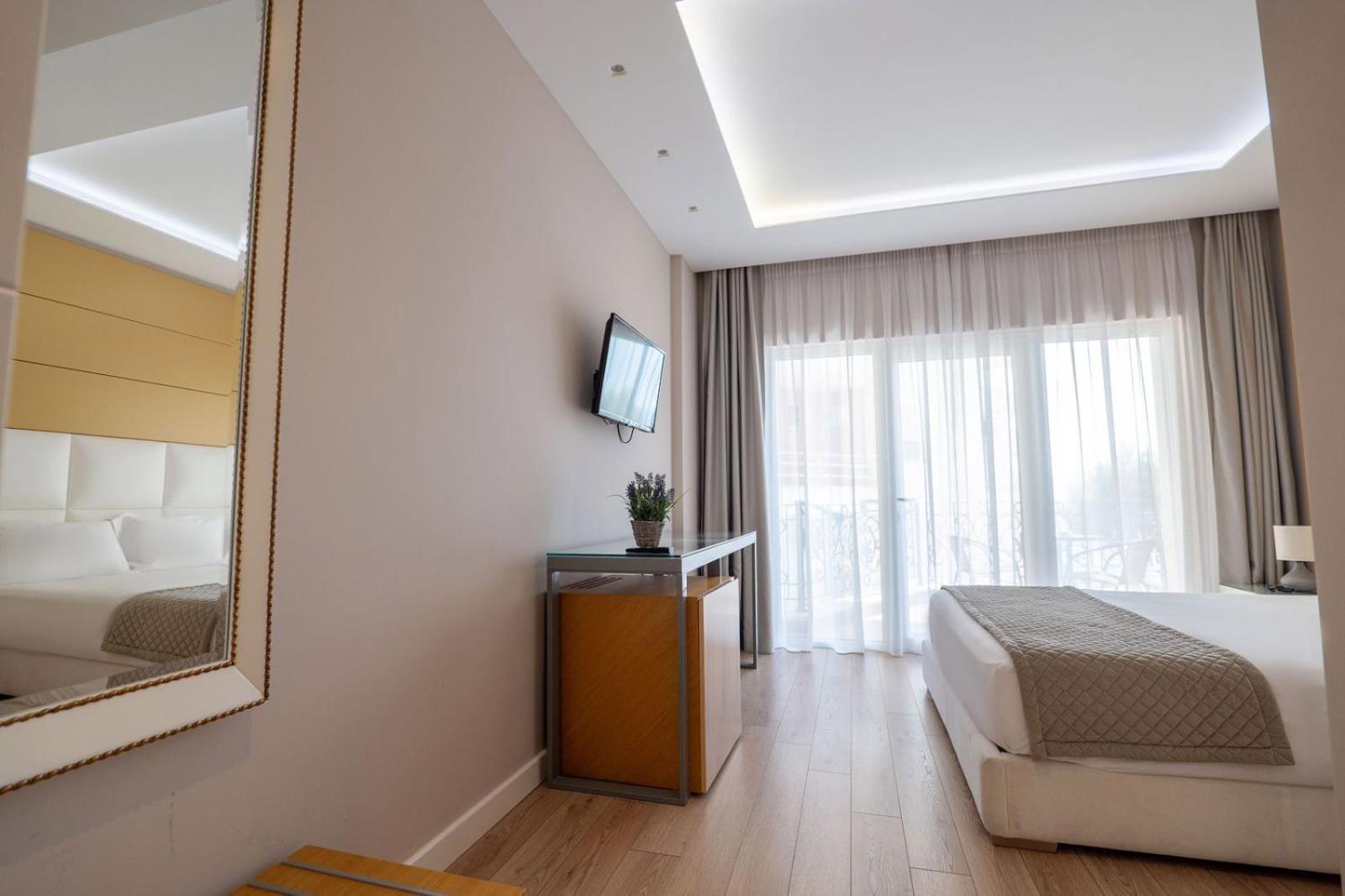 Ami Mar Hotel Sarandë Exteriér fotografie