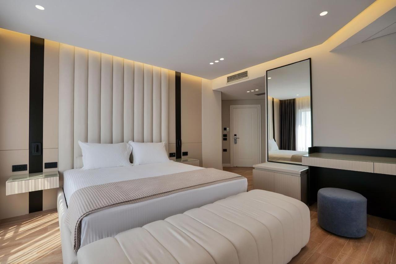 Ami Mar Hotel Sarandë Exteriér fotografie